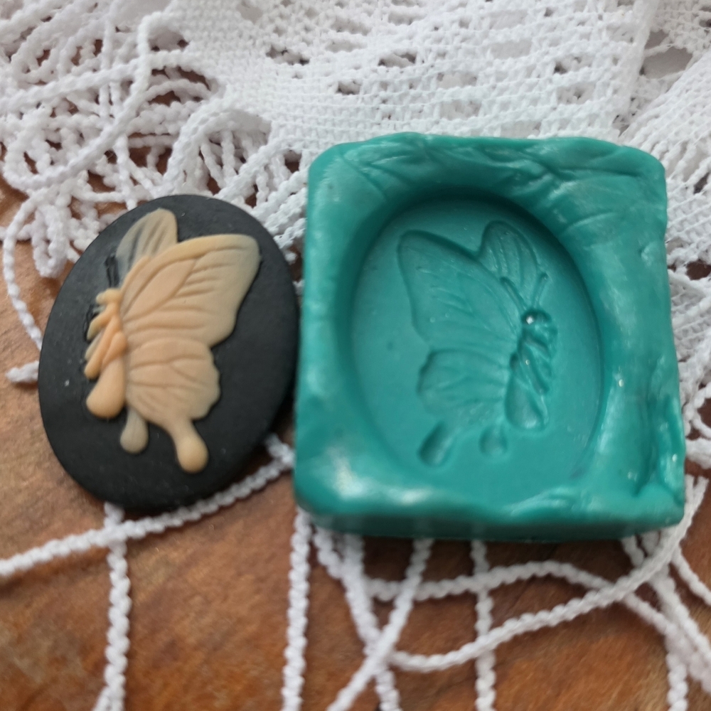 Butterfly Cameo Mold, Jewelry Making For Resin / Polymer Clay 30x40mm